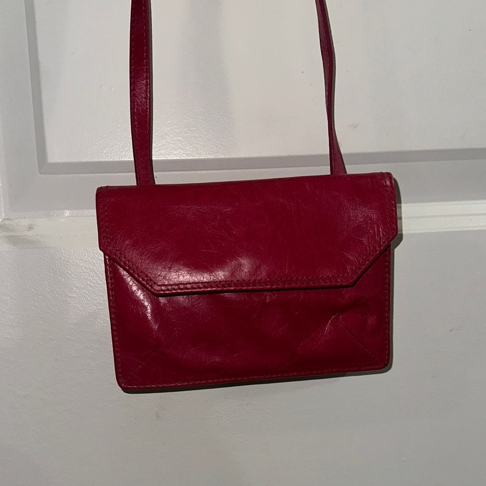HOBO magenta Women's small crossbody wallet